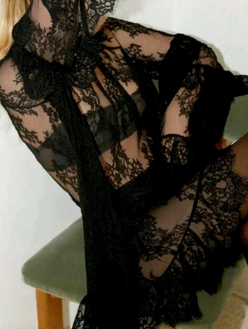 Women's Elegant Lace Dress, Long Sleeve, Small Stand Collar, Ruffle Design, Eleg - Picture 5 of 6